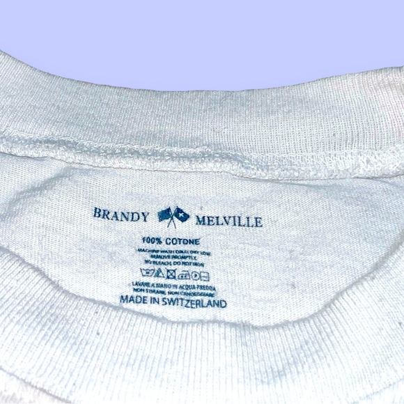 Brandy Melville West Coast California Cropped T-Shirt - Picture 2 of 3